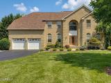 2 Red Oak Ct