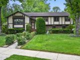 17_17_Point_O_Woods_Rd-Exterior-0176